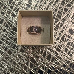 Elegant Gold and Silver Ring